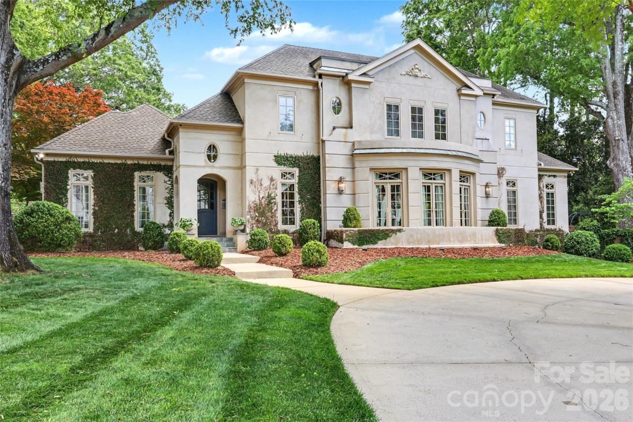 2301 Queens Road East